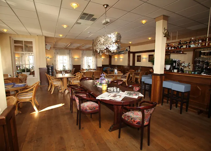 ホテル Het Wapen エンクホイゼン