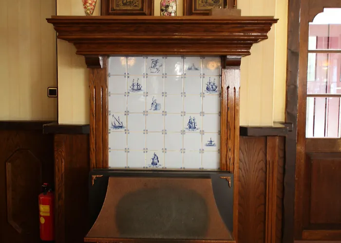 ホテル Het Wapen エンクホイゼン