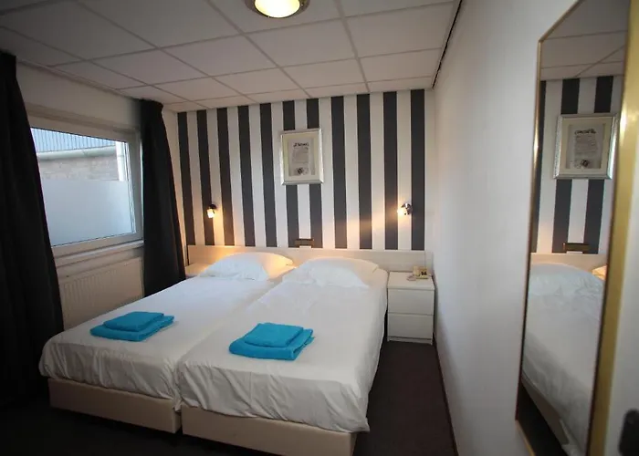 Het Wapen 3* エンクホイゼン