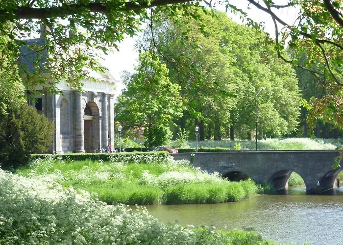 Het Wapen エンクホイゼン