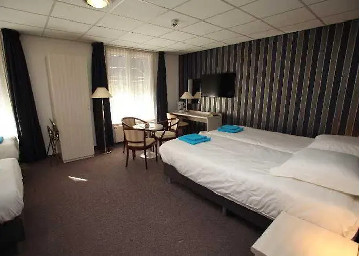 Het Wapen 3* エンクホイゼン